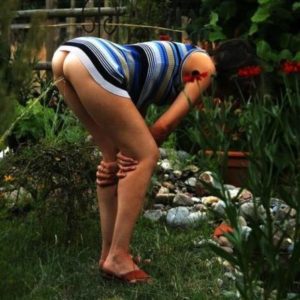 Perversions de femme avec pisse 121