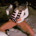 femme qui fait pipi sans culotte 043